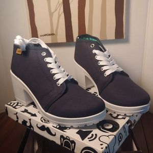 Refresh Women's Heel Boot